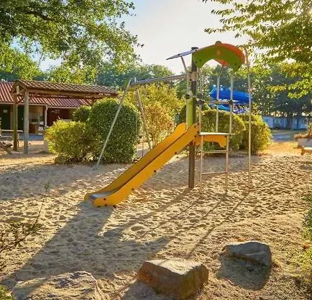 Parque de Campismo Mobil 6 Personnes *